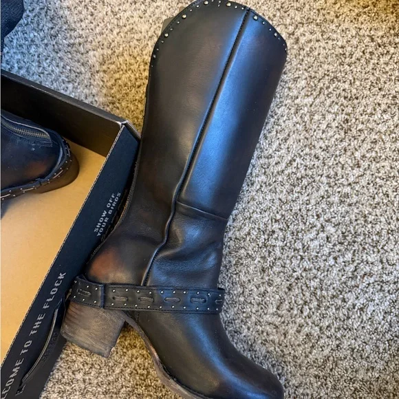 Freebird size 9 Contour Lace-Up Boots - Picture 3 of 13